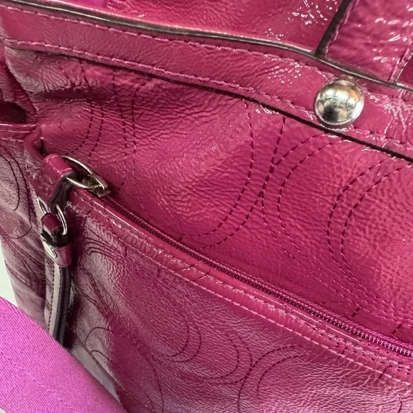 Coach Tote/Briefcase/Laptop/Diaper Bag - Picture 5 of 13